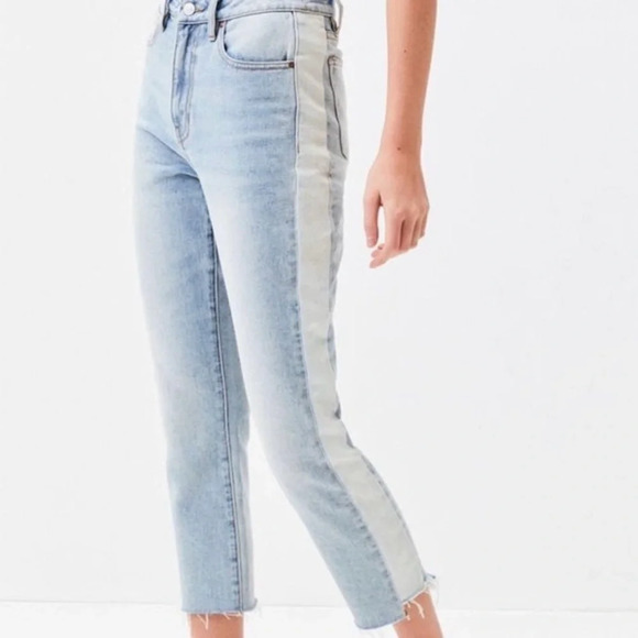 Pacsun Light Wash Blue High Rise Mom Jeans with Side Stripe. Raw Hem. Size 27 - Picture 1 of 12